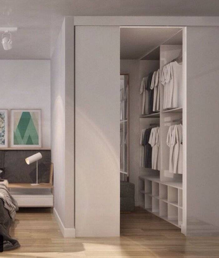 В спальне гардеробная: гардеробы из гипсокартона, планировка шкафа в маленьком интерьере