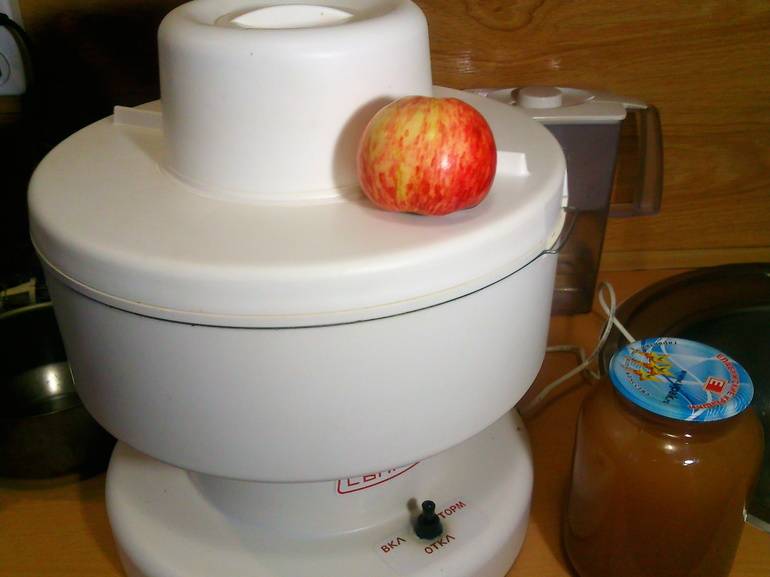 Соковыжималка большой производительности для яблок: для професиональных объемов