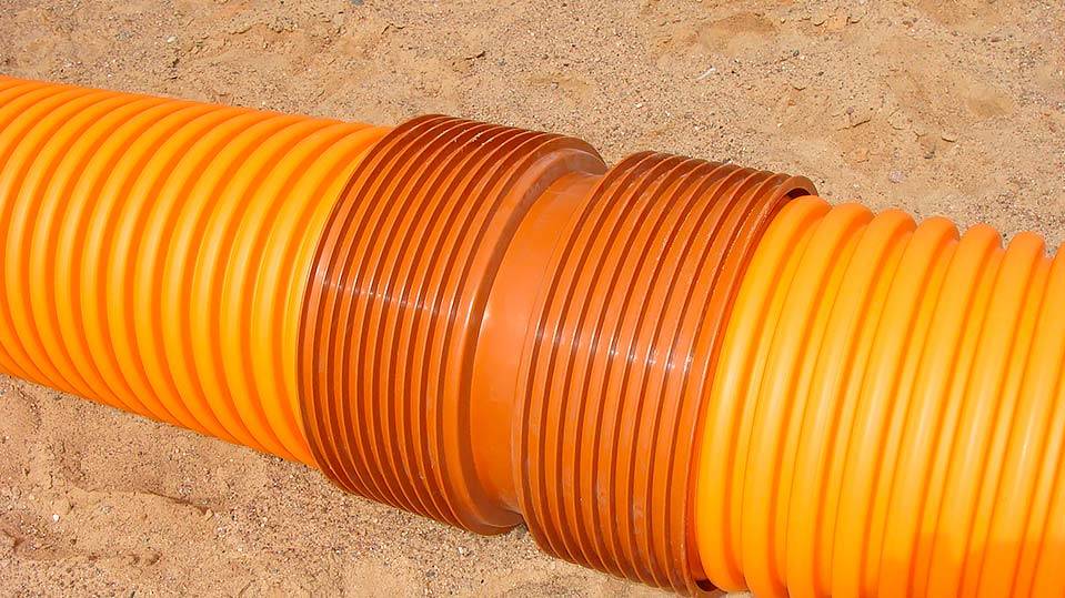 Гофрированная труба для канализации: двухслойная канализационная труба для наружной канализации, гофра труба пластиковая