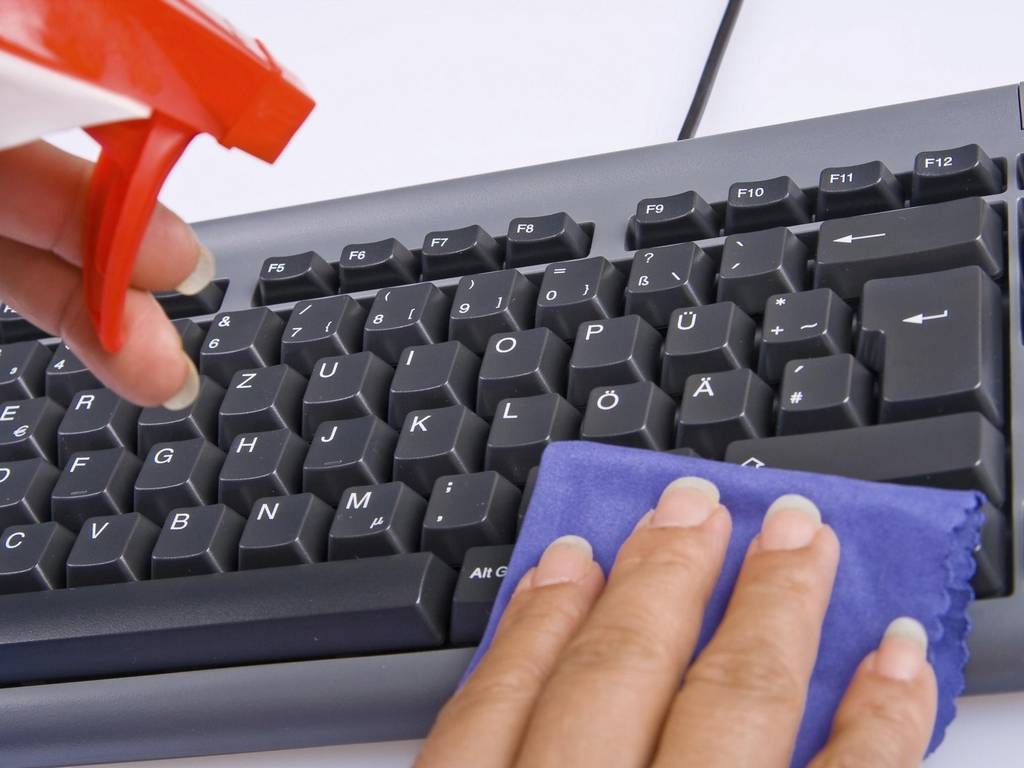 Как почистить клавиатуру компьютера в домашних условиях (фото, видео)
