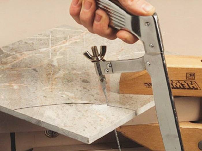 Как резать плитку: основные инструменты для работы