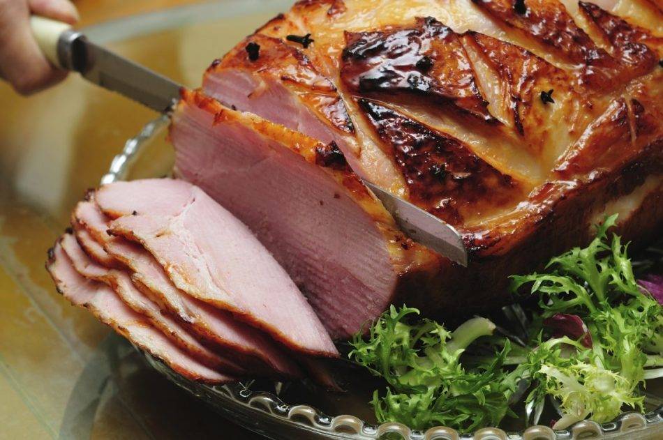 Колбаса из свинины - 45 домашних вкусных рецептов приготовления