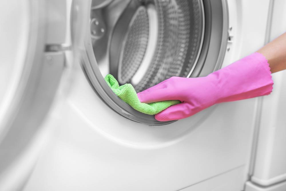 Как избавиться от неприятного запаха из стиральной машинки автомат