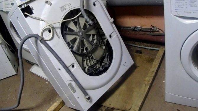 Парализованная: если у стиральной машины заклинило барабан