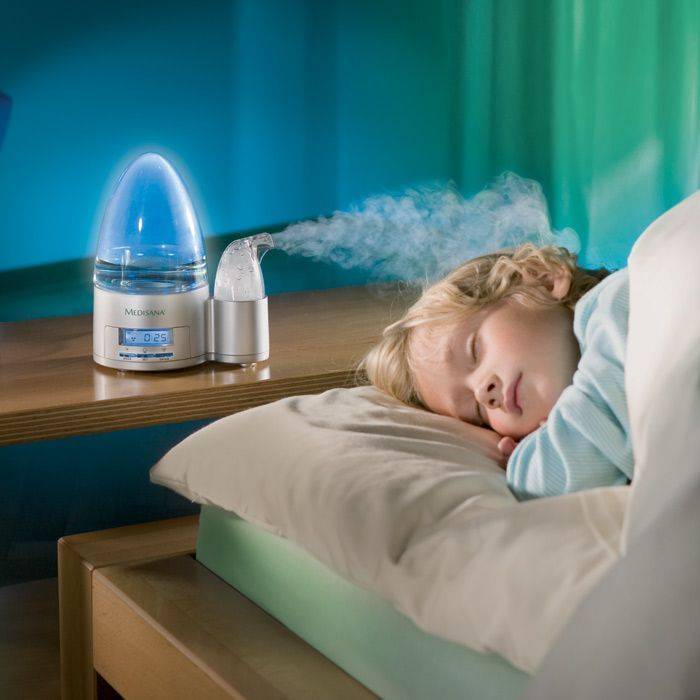 Увлажнитель воздуха при простуде у ребенка: нужно ли использовать и чем заменить?