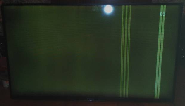 Горизонтальные и вертикальные полосы на экране телевизора