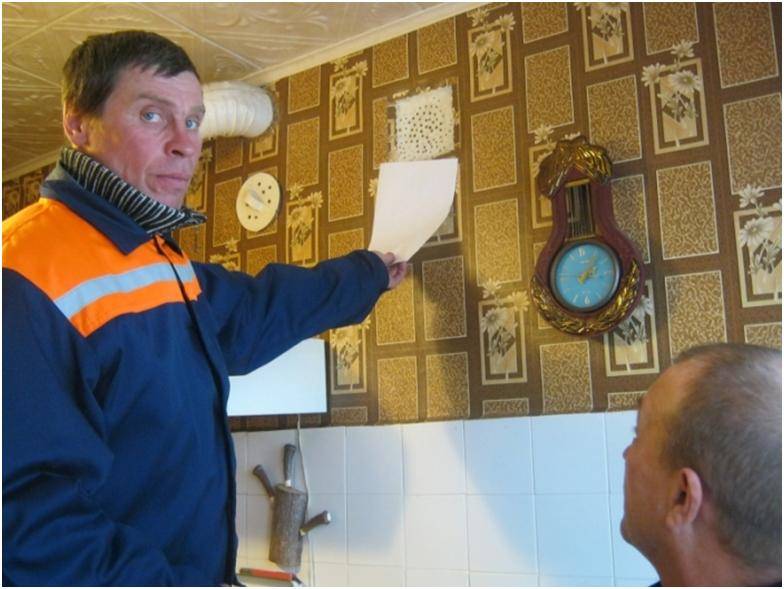 Как проверить вентиляцию в квартире: работает ли проветривание в ванной или вытяжка на кухне