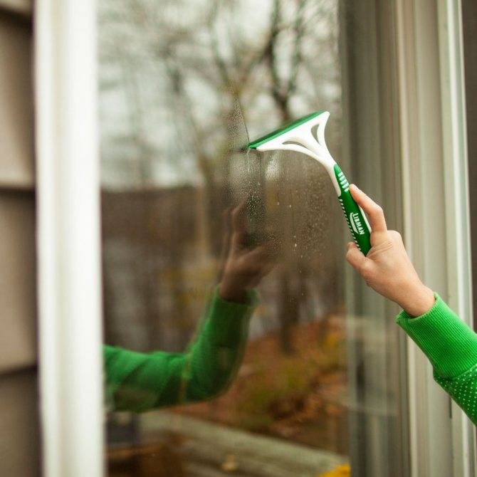 Когда нужно мыть окна и как часто это делать: практические советы