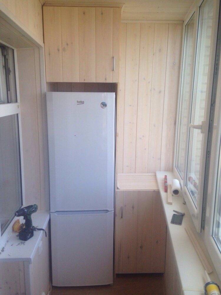 Холодильник на балконе: можно ли ставить зимой или летом на лоджию | рембыттех