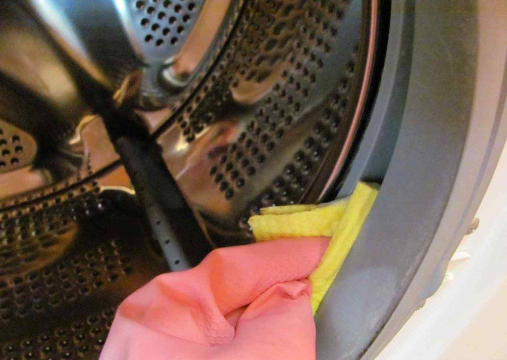 7 советов - как очистить стиральную машину от грязи и запаха изнутри