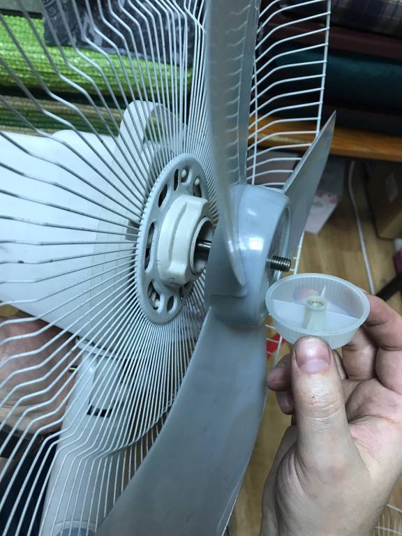 Как разобрать вытяжной вентилятор