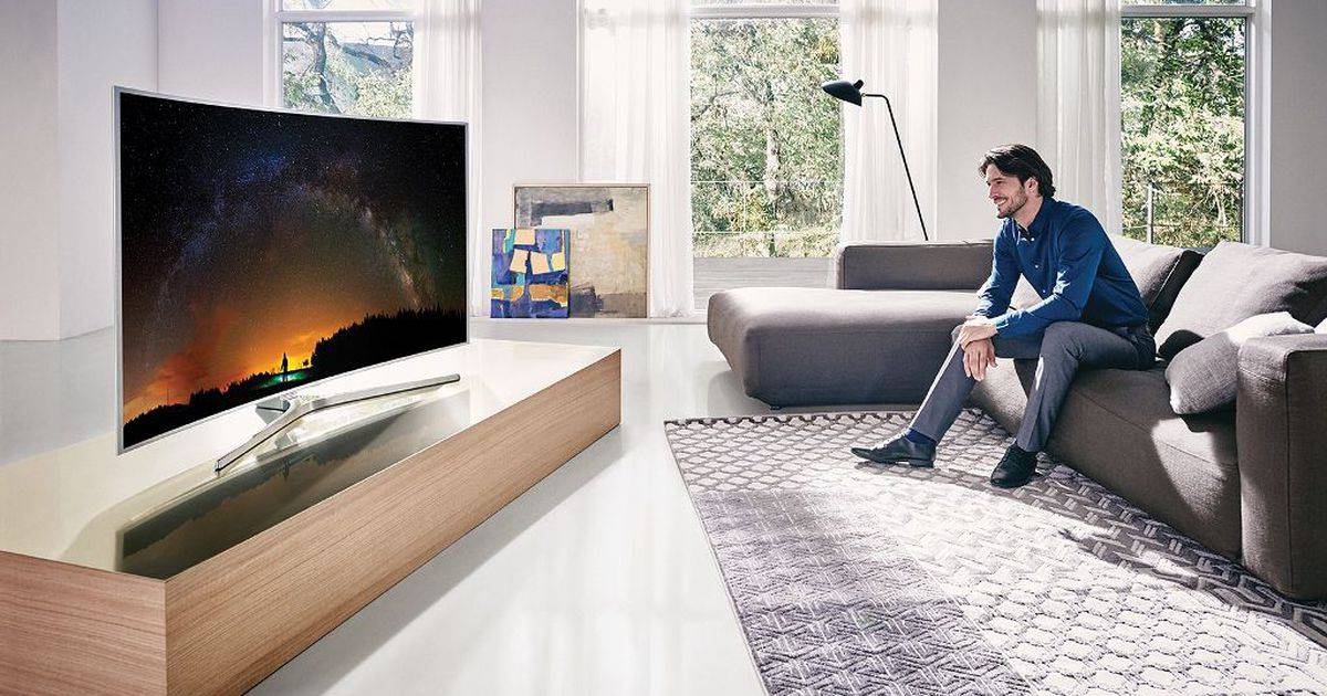 Как выбрать диагональ телевизора под комнату: оптимальное расстояние до зрителя и типы разрешений