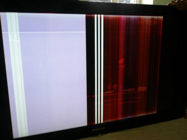 Вертикальная черная полоса на экране телевизора самсунг
