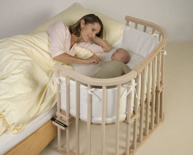 Детская кроватка своими руками: из дерева, для новорождённых и детей постарше.