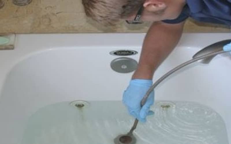 Как устранить засор в ванной — как убрать сильный засор в ванной в домашних условиях