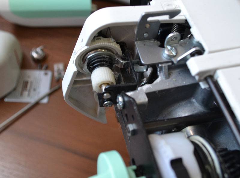 Как отрегулировать натяжение нитей в швейной машинке — несколько практических советов и лайфхаков