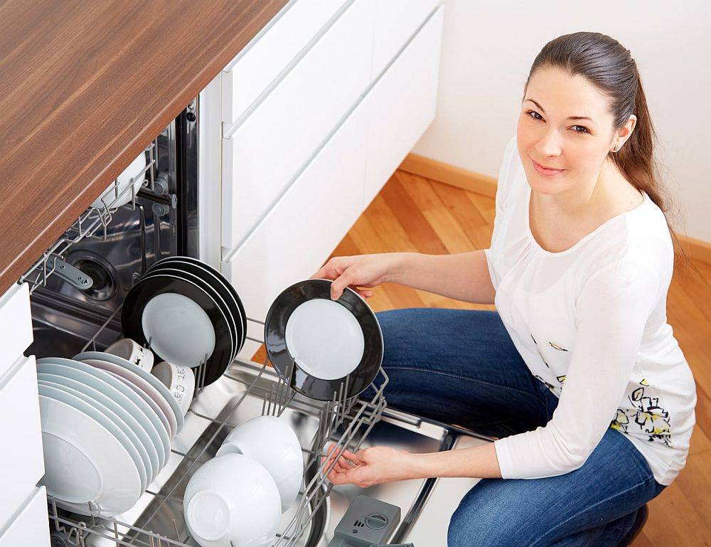 Что делать если посудомоечная машина плохо моет посуду — причины поломок