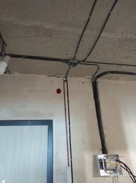 Прокладка кабеля без гофры - 6 причин почему нельзя. на потолке, в стене, под штукатурку.
