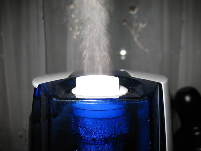 Вода для увлажнителя в сипап-аппарате: какая лучше и почему?