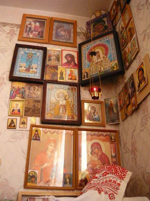 Где в комнате должны стоять иконы? - православные родители - страна мам