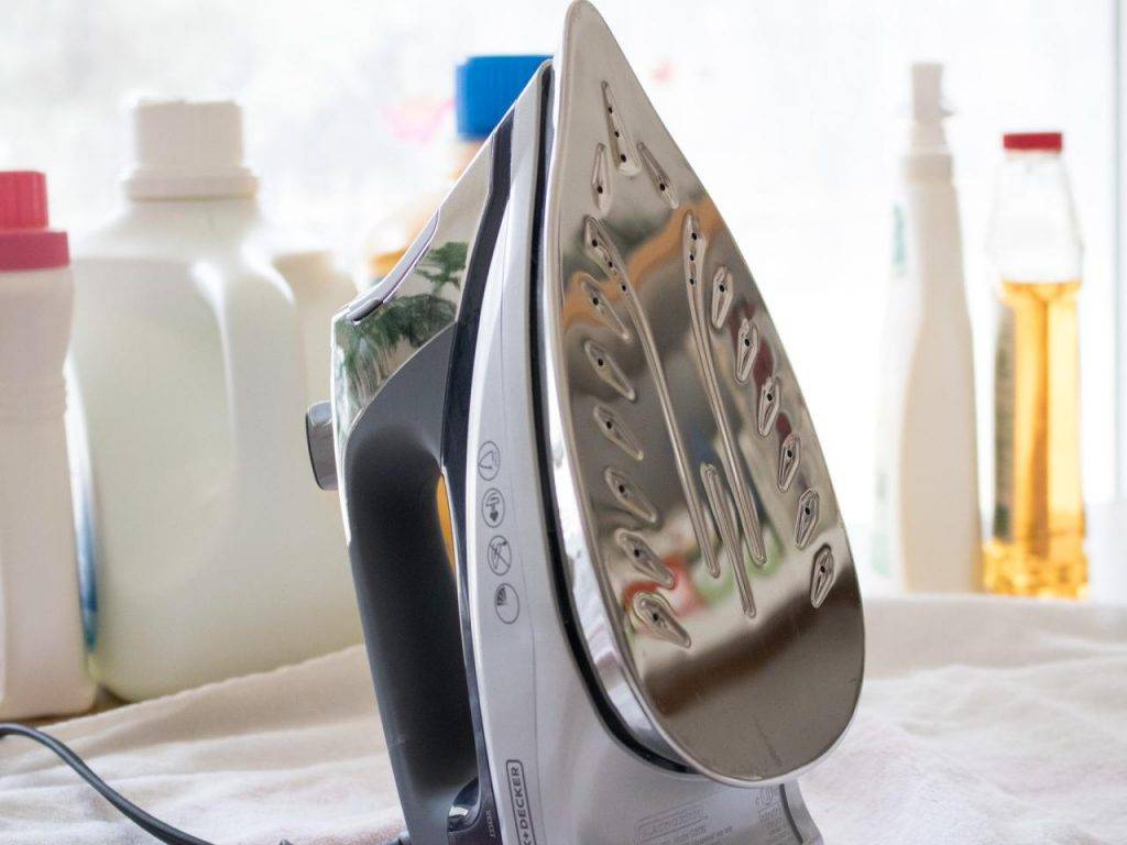 Как почистить подошву утюга в домашних условиях | ichip.ru