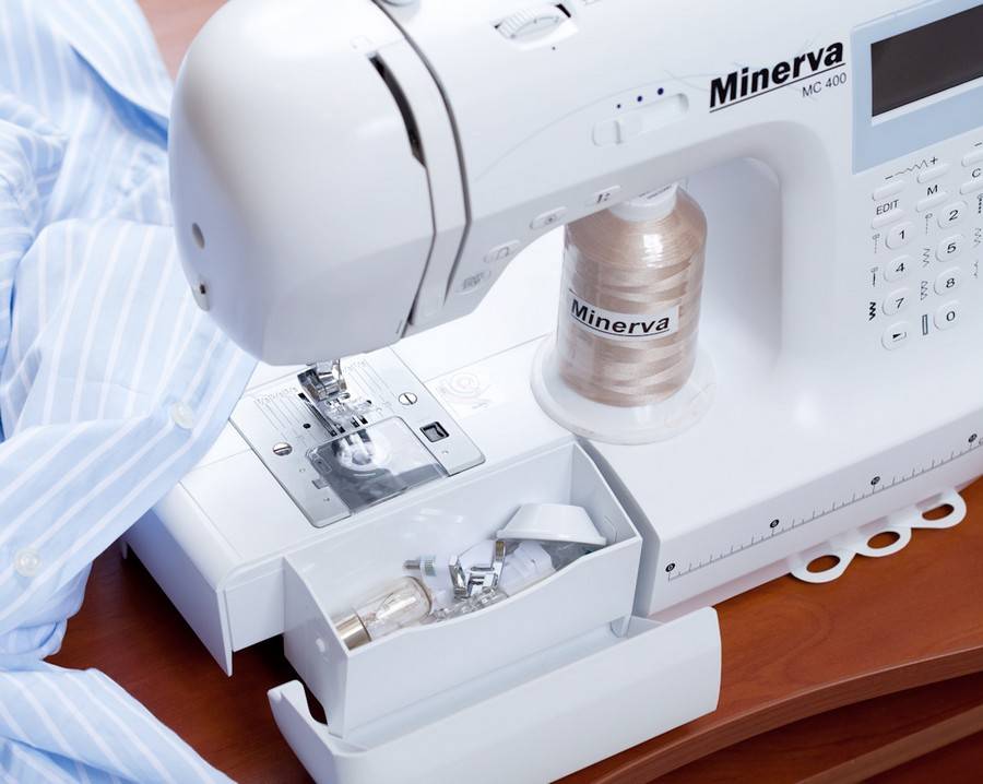 Как выбрать лучшую бытовую швейную машинку для дома: виды, критерии подбора, обзор популярных моделей, их плюсы и минусы