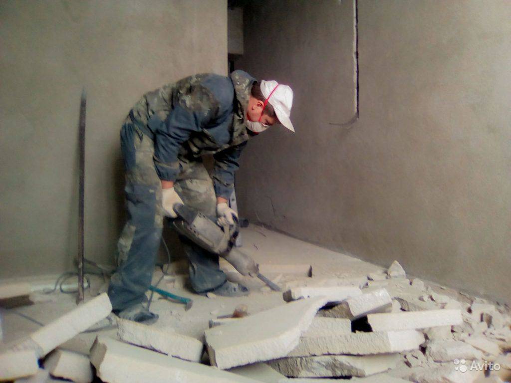 Разборка цементно-песчаной стяжки: инструктаж по демонтажу и его тонкости - малярно штукатурные работы, ремонтов фасадов, работы по благоустройству (валка, обрезка деревьев) в санкт петербурге и области