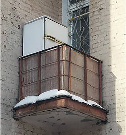 Холодильник на балконе