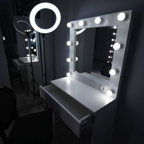Виды столиков для макияжа с зеркалом с подсветкой, расположение ламп