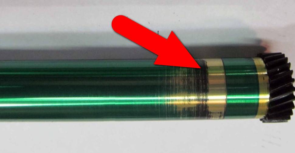 Почему струйный или лазерный принтер печатает полосами, и что делать в этом случае