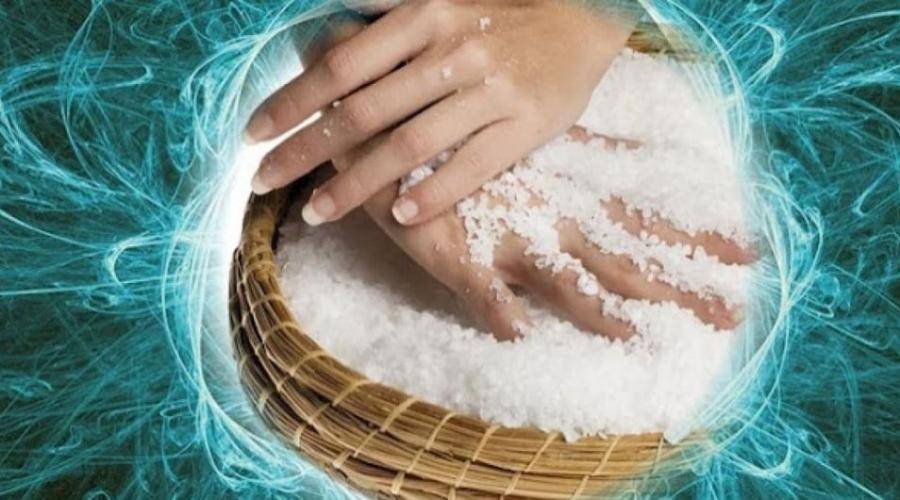 Как почистить волосы солью