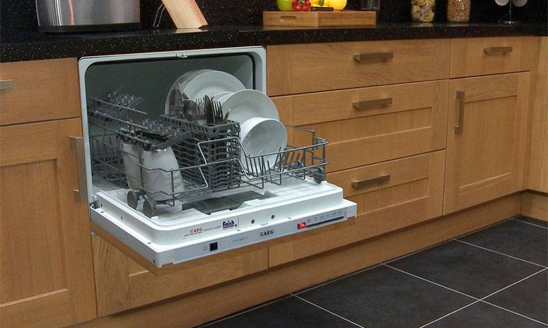 Рейтинг компактных посудомоечных машин 2021 года: лучшие настольные машины