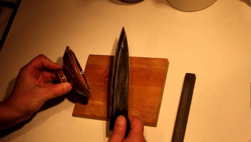 Как заточить кухонный нож из металла или керамики самостоятельно: рабочие способы