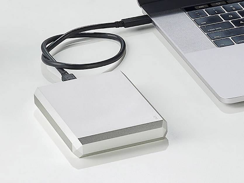 Внешний диск usb. Внешний жесткий диск Lacie 5tb. Внешний HDD Lacie mobile Drive 4 ТБ. Внешний HDD Lacie 2 TB mobile Drive серебро, 2.5