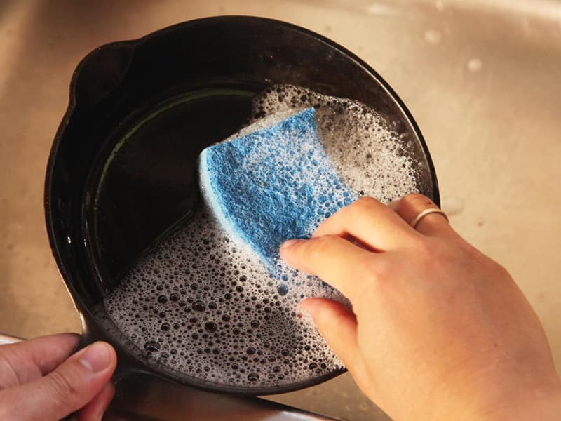 Как почистить мультиварку: как помыть внутри, как отмыть от жира, как правильно мыть мультиварку редмонд, чем очистить крышку
