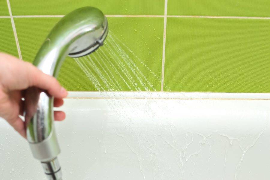 Как очистить эмалированную ванну до бела в домашних условиях: народные способы