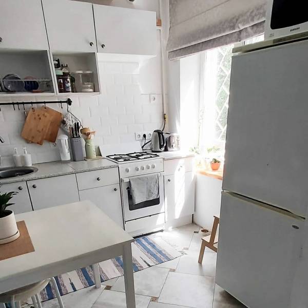 Дизайн кухни в хрущевке (42 фото): идеи для ремонта маленьких помещений, инструкция, видео и фото