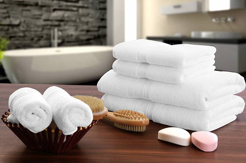 Полотенце какое число. Как выбрать полотенце. Какие полотенца подойдут в белую ванную.