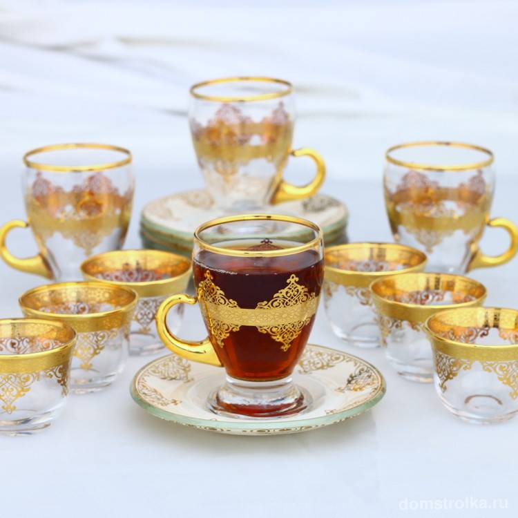 Армуды для чая: как еще называется турецкая посуда «бардак» и азербайджанские чайные стаканы? сравнение стеклянных и хрустальных восточных чашек в форме тюльпана