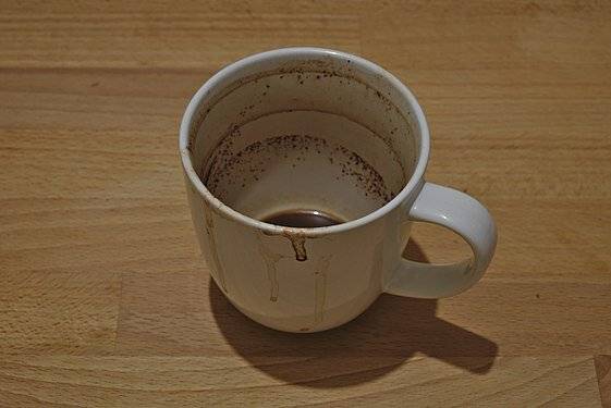 Чем почистить заварочный чайник и его носик  от налета в домашних условиях