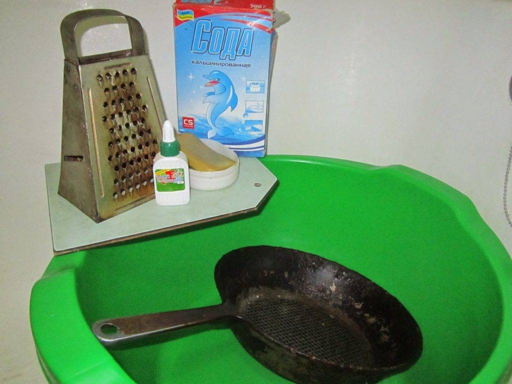 Очистка кухонной посуды бабушкиным способом