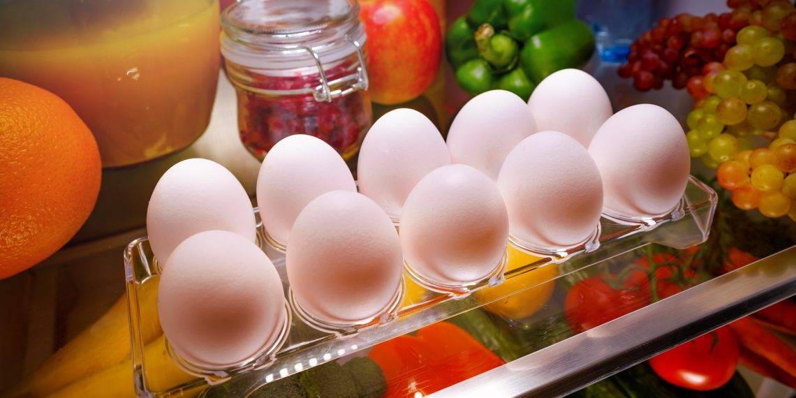 Как и сколько можно хранить яйца в холодильнике?
