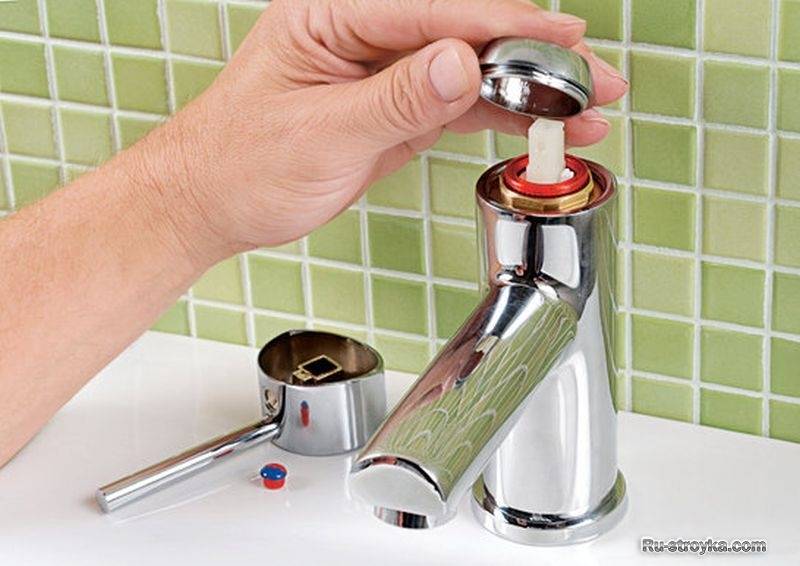 Как правильно выбрать смеситель для ванны с душем: советы профессионалов