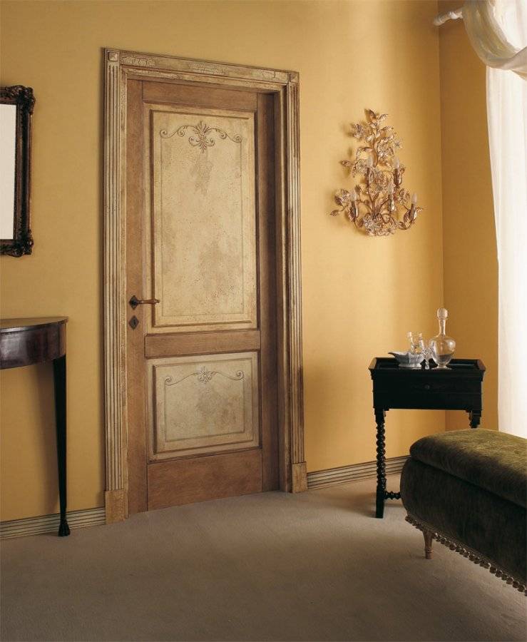 Декупаж и декор дверей своими руками (фото): чем украсить старую межкомнатную, и как облагородить входную дверь?