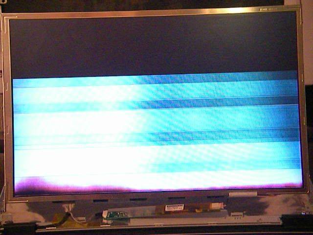 Почему на телевизоре появляются полосы. Горизонтальные полоски на экране. Полосы на экране телевизора. Горизонтальные полосы на экране телевизора. Горизонтальные полоски на экране телевизора.