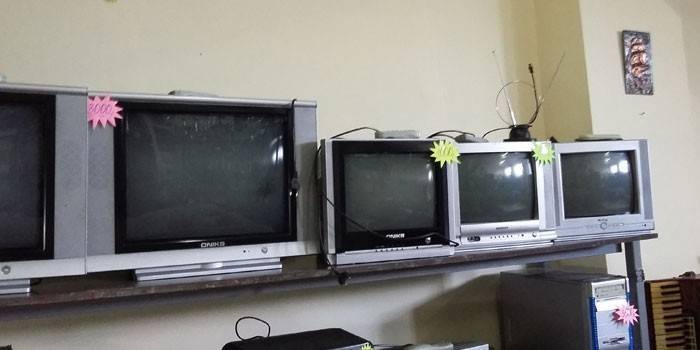 Сдать нерабочий телевизор. Утилизация телевизоров. Переработка телевизоров. Скупают старые телевизоры. Прием старых телевизоров.