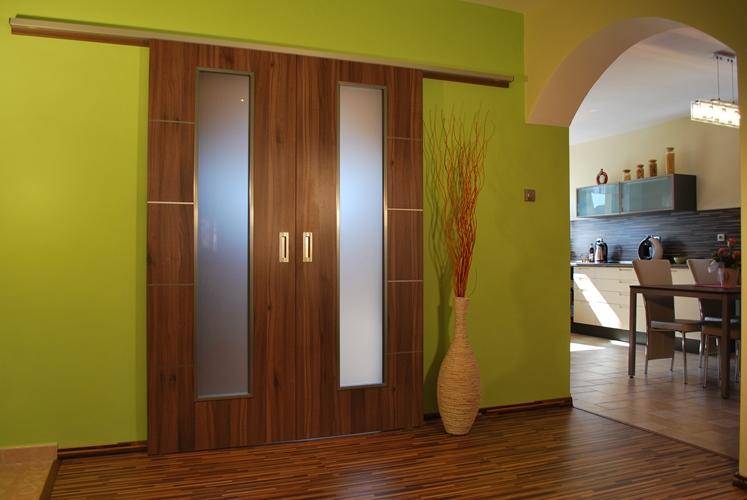 Раздвижные межкомнатные двери – 75 вариантов оформления в интерьере