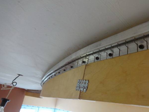 Конструкция и монтаж двухуровневых натяжных потолков