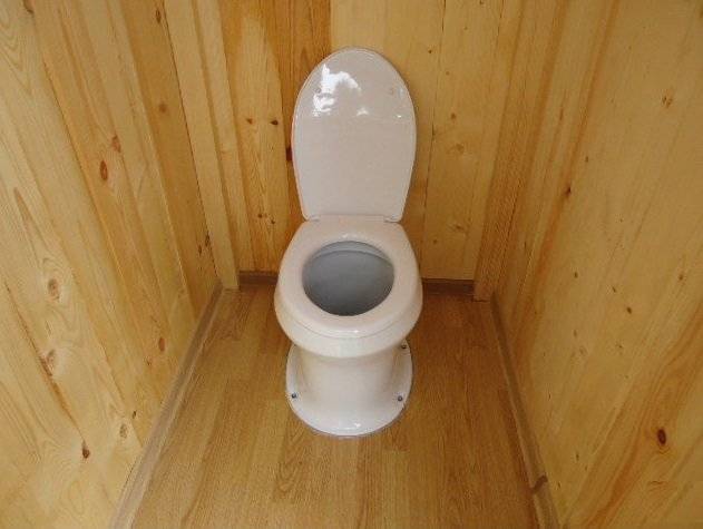 Унитаз дачный для уличного туалета — поясняем вопрос