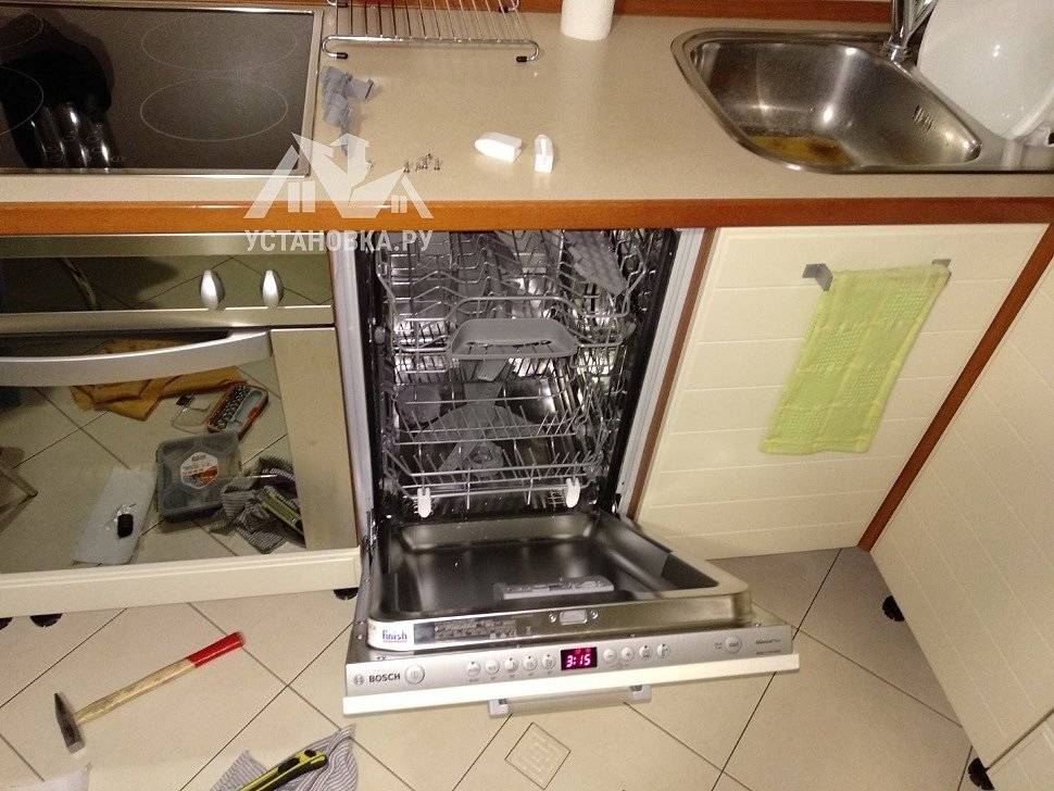 Выполняем установку встраиваемой посудомоечной машины: монтаж + подключение